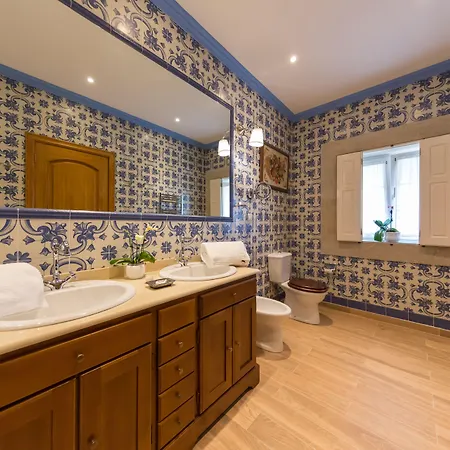 Casa De Sao Domingos Bed and breakfast