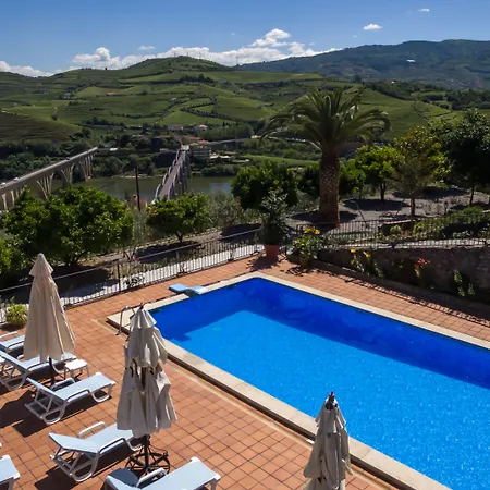 Casa De Sao Domingos Bed and breakfast
