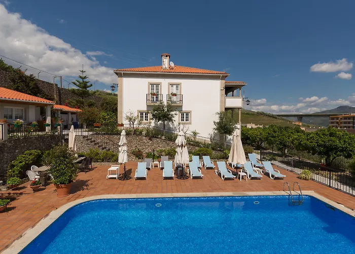 Casa De Sao Domingos Bed & Breakfast 4*